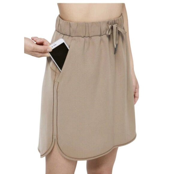 Lululemon On The Fly Skirt SZ 4 light brown Elastic Waist Drawstring , Pockets - Picture 1 of 11